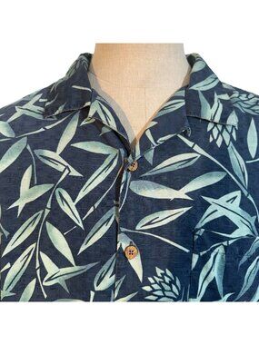 Tommy Bahama Mens Size Large Blue Hawaiian Shirt Silk Button Leaf Print Vintage